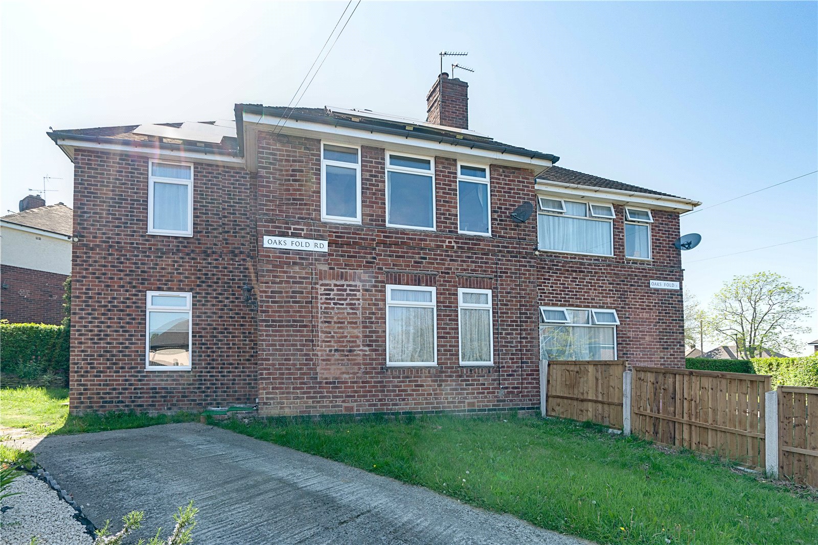 Whitegates Sheffield 5 bedroom House SSTC in Oaks Fold Road, Shiregreen