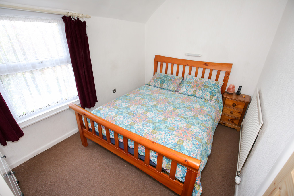 Martin & Co Westbury 3 bedroom Cottage Let in Whitecroft ...