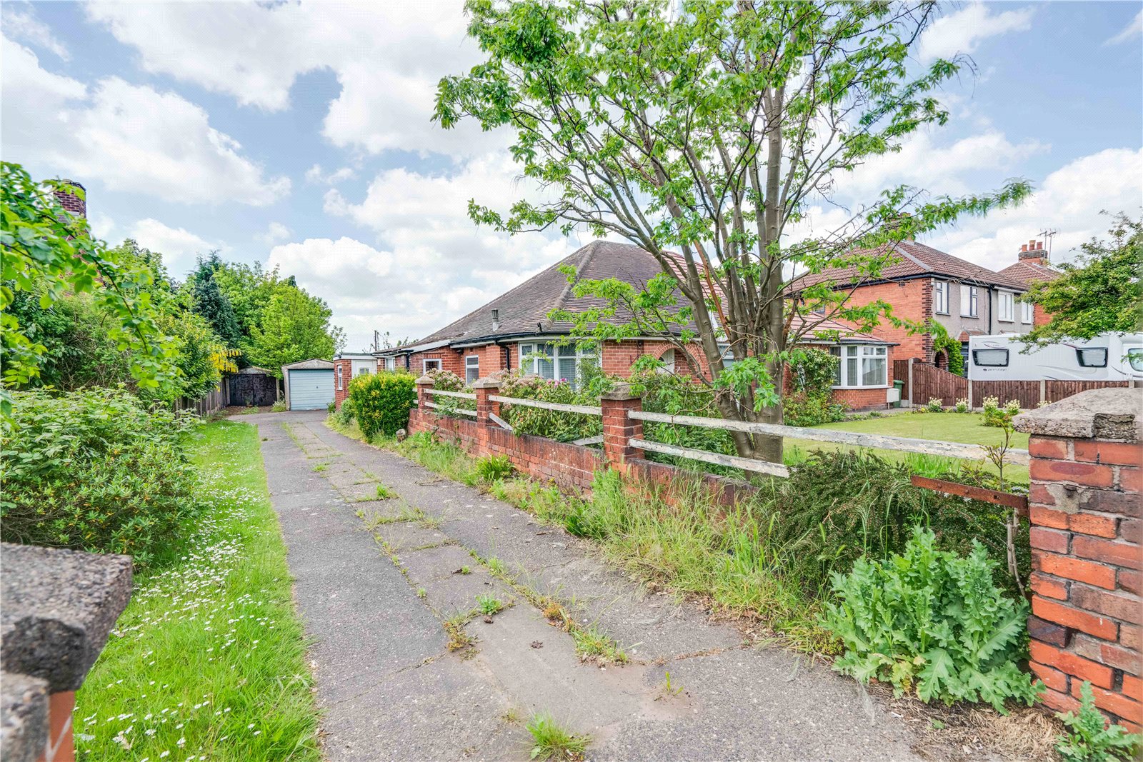 Whitegates Mansfield 2 bedroom Bungalow For Sale in Oak Tree Lane