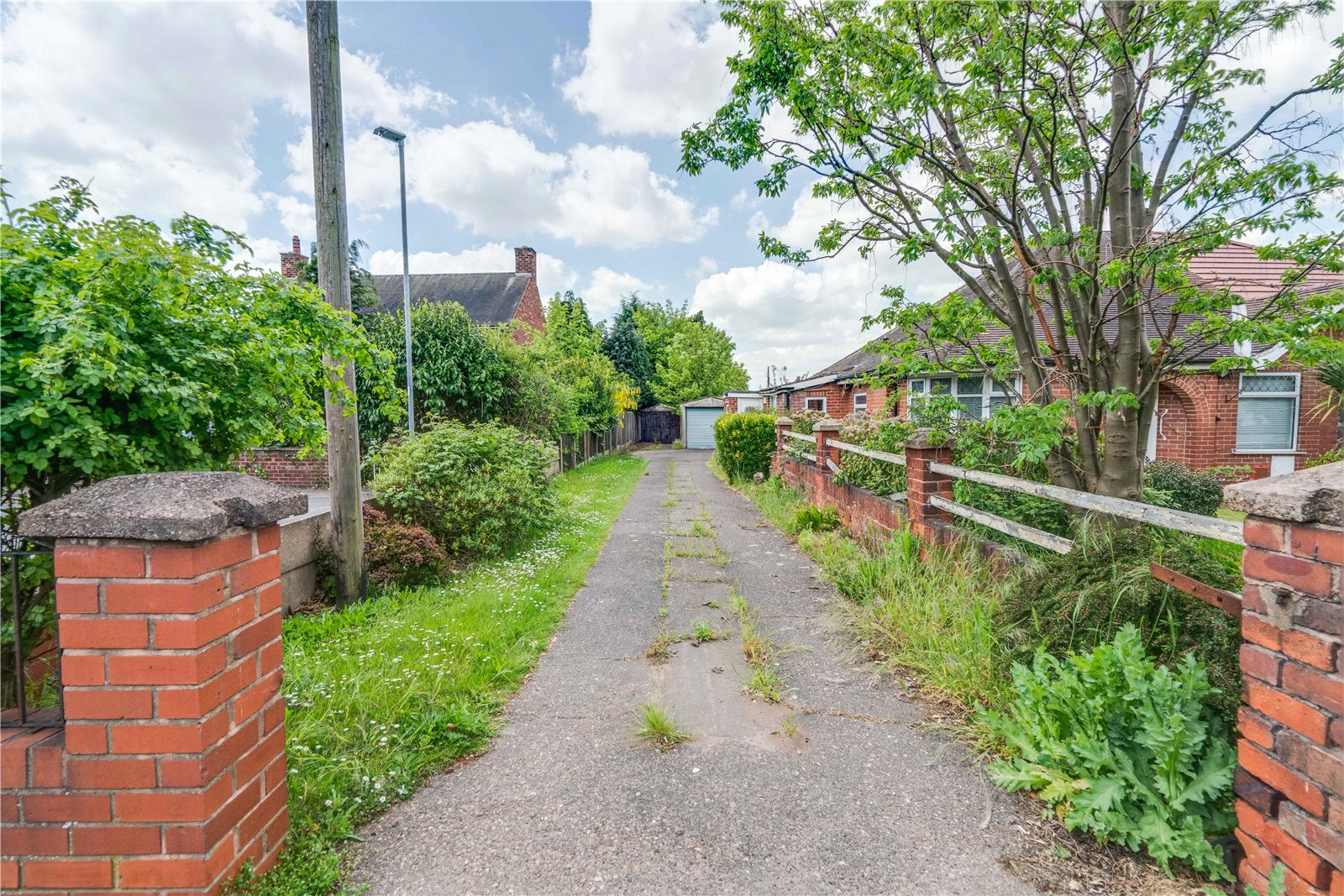 Whitegates Mansfield 2 bedroom Bungalow For Sale in Oak Tree Lane