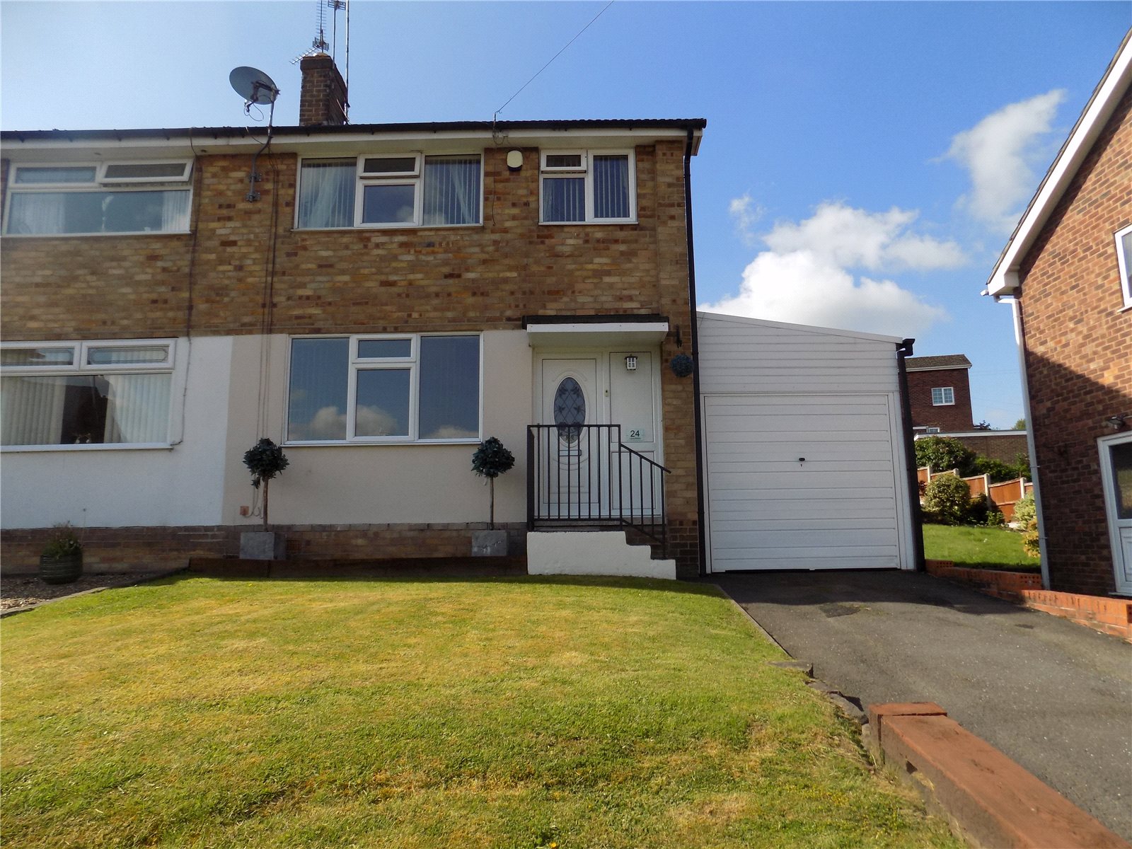 Whitegates Heanor 3 bedroom House SSTC in Laceyfields Road, Heanor