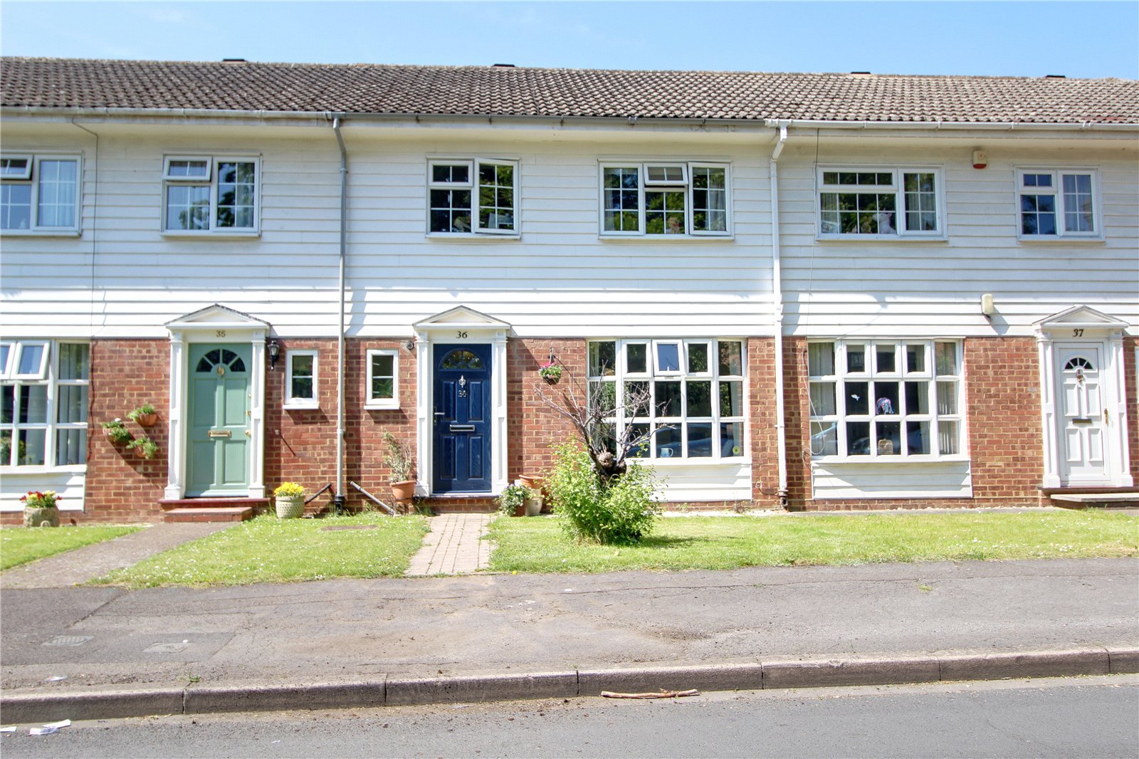 Parkers Reading 3 Bedroom House For Sale In Harrow Court