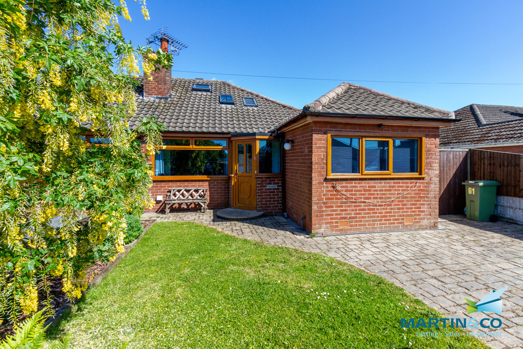 Martin & Co Blackpool 3 bedroom SemiDetached Bungalow Let in Aintree