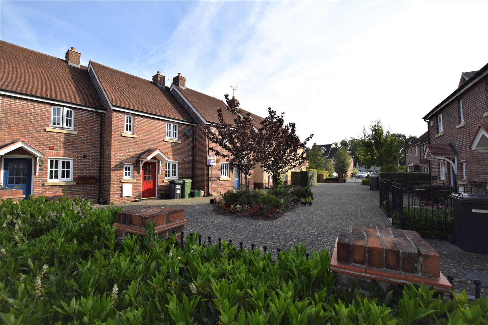 Parkers Burghfield Common 2 bedroom House SSTC in Acorn Gardens