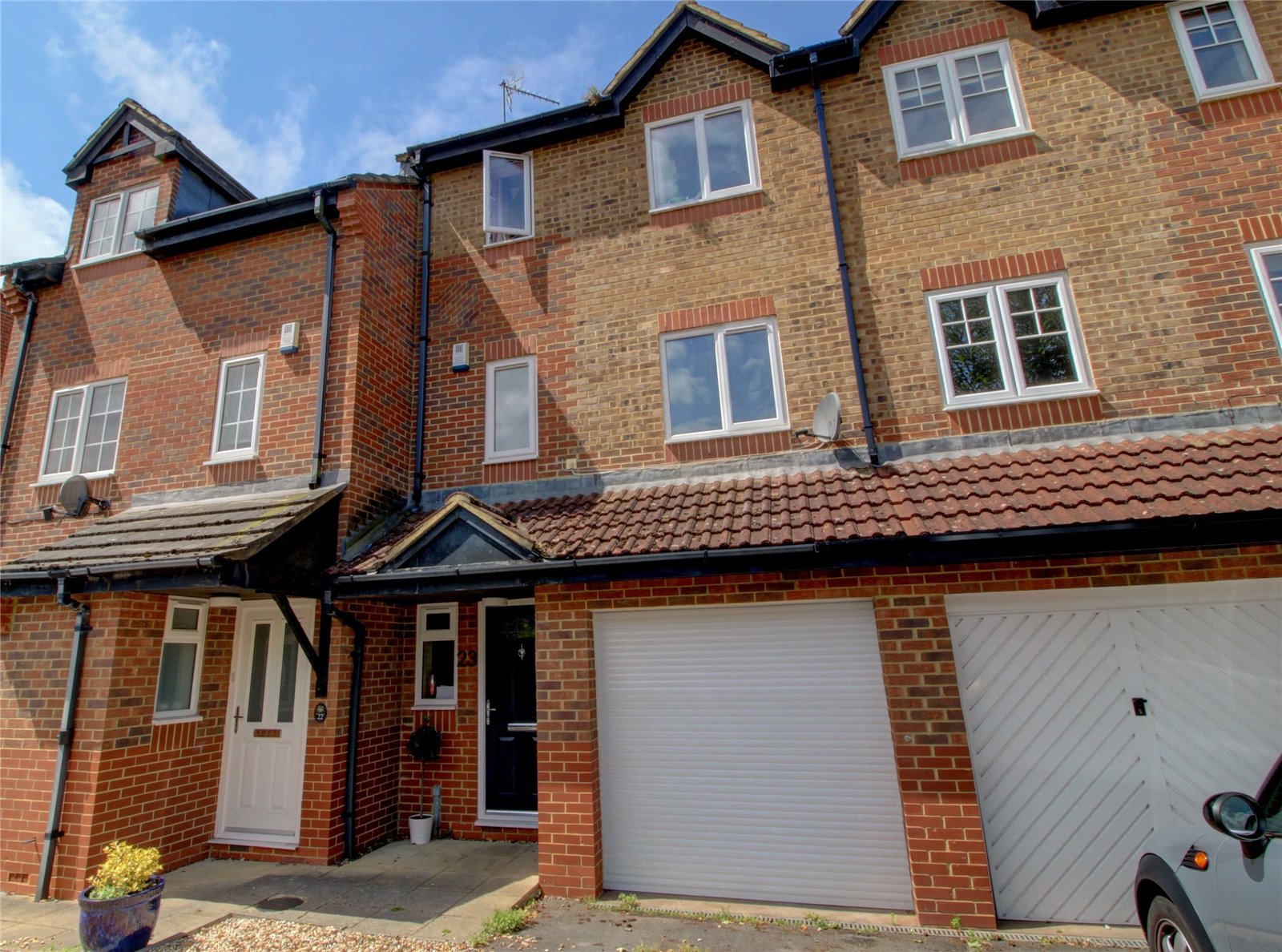 CJ Hole Kingswood 3 bedroom House For Sale in St Avenue, St