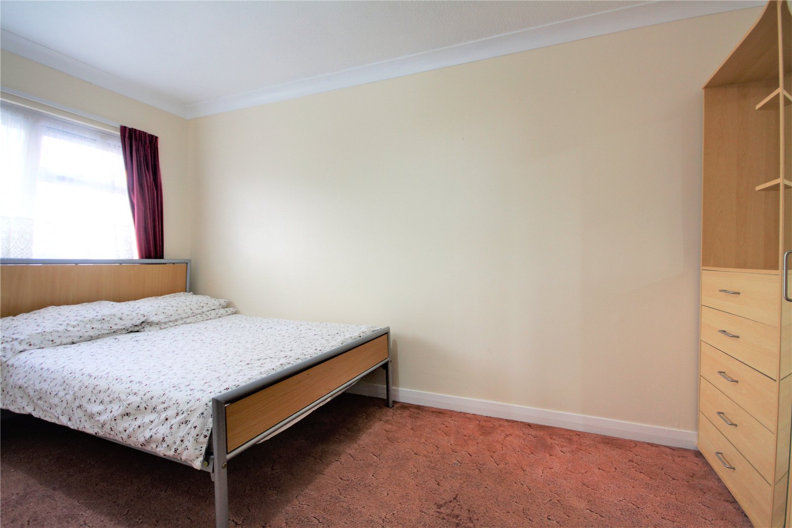 Parkers Reading 3 Bedroom House To Let In Clayton Walk