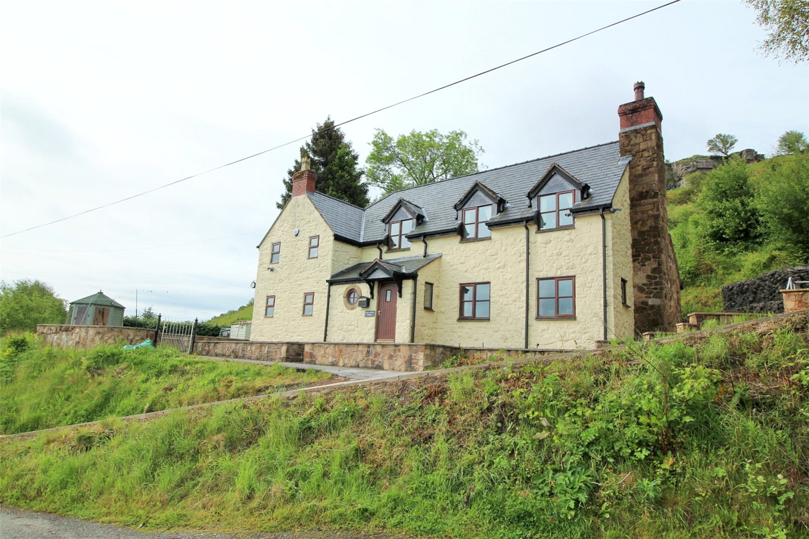 Whitegates Wrexham 3 bedroom House For Sale in Tan Y Graig Ganol, New