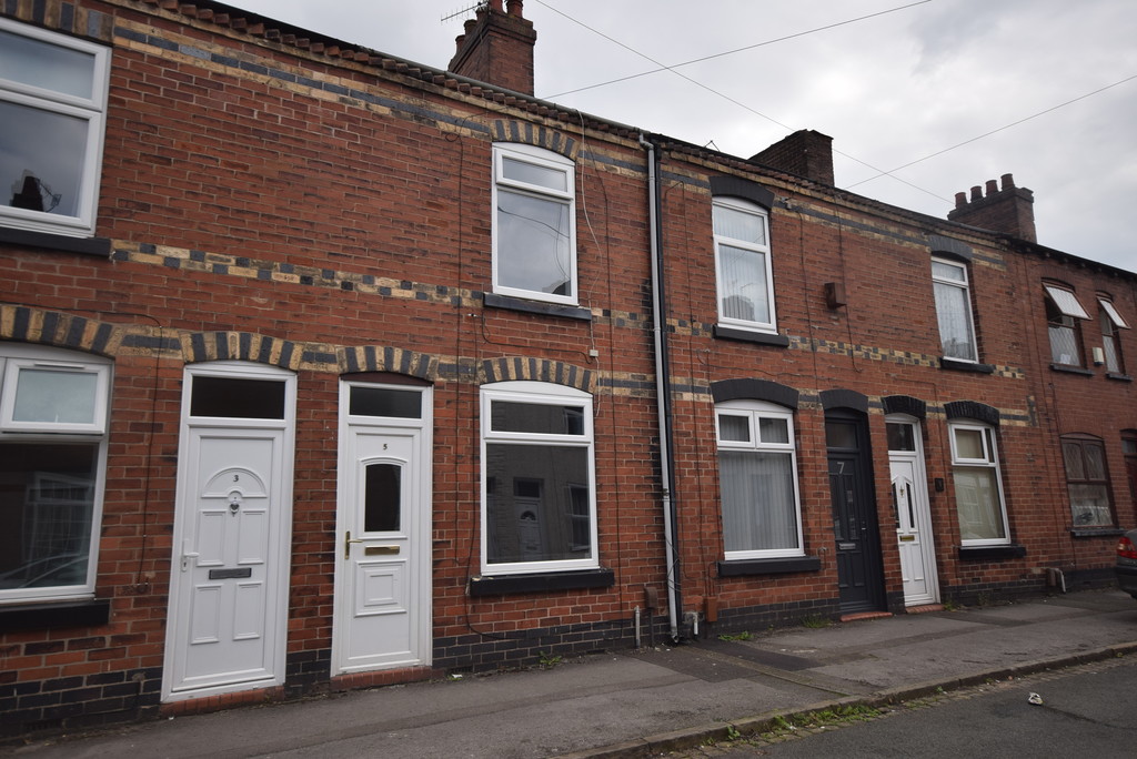 Martin & Co Newcastle under Lyme 3 bedroom Terraced House Let in Taylor