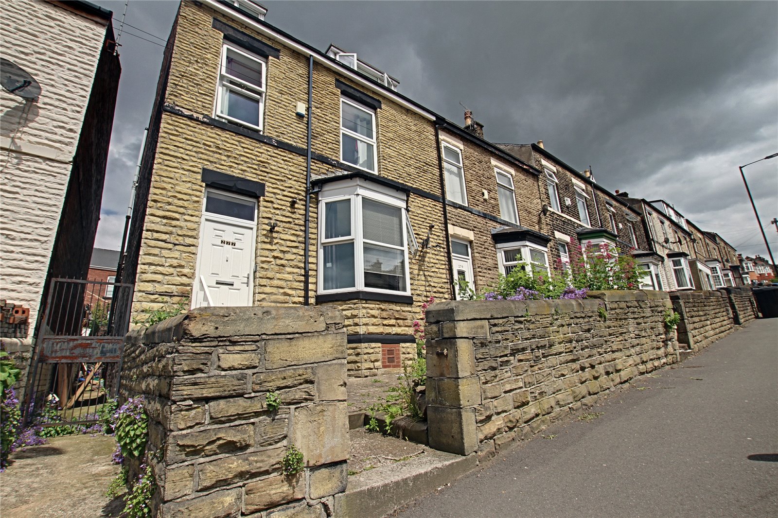 Whitegates Sheffield 6 bedroom House SSTC in Granville Road, Sheffield