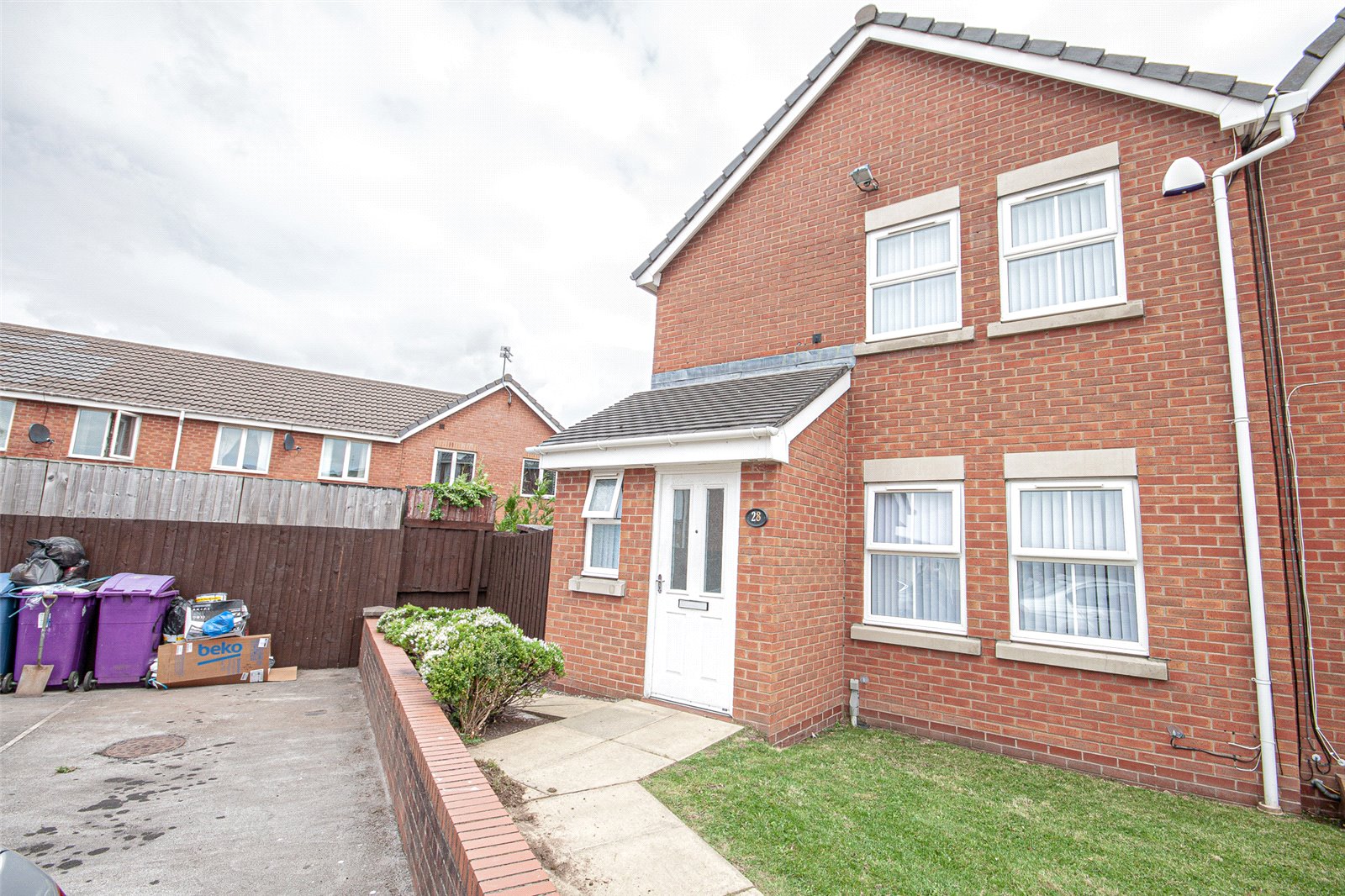 Whitegates Walton Vale 3 bedroom House For Sale in Stonefont Close, Walton