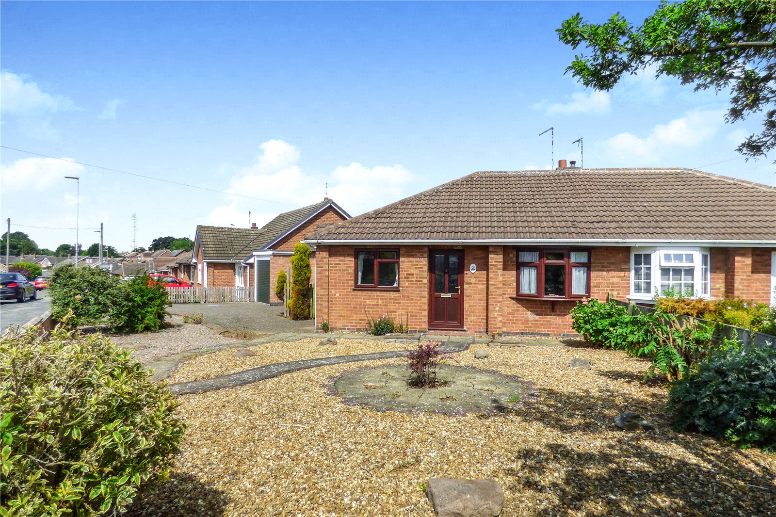 Whitegates Broughton Astley 2 bedroom Bungalow SSTC in Meriton Road ...