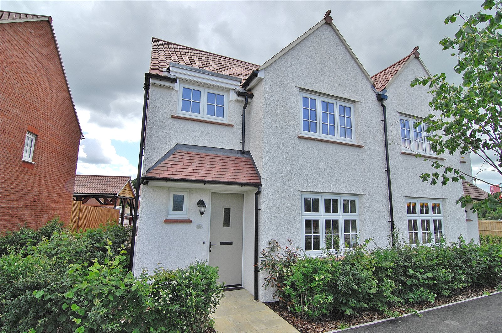 Parkers Stroud 3 bedroom House Let Agreed in Duxbury Close, Great