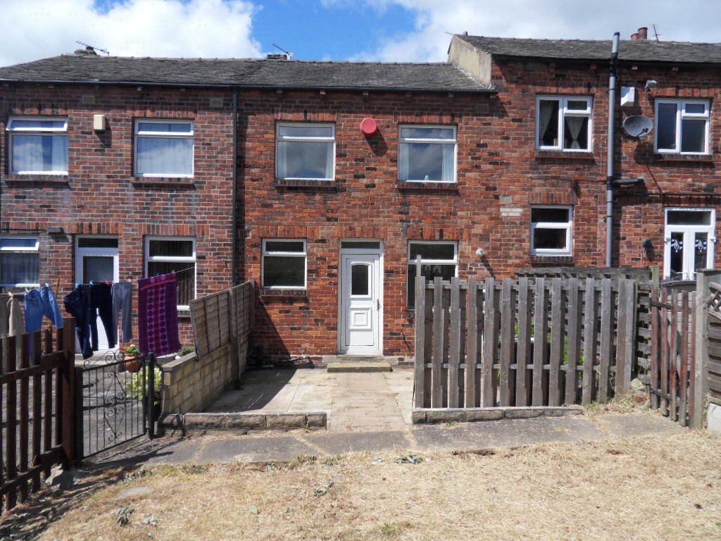 Whitegates Dewsbury 3 bedroom House SSTC in Moor End Lane, Dewsbury
