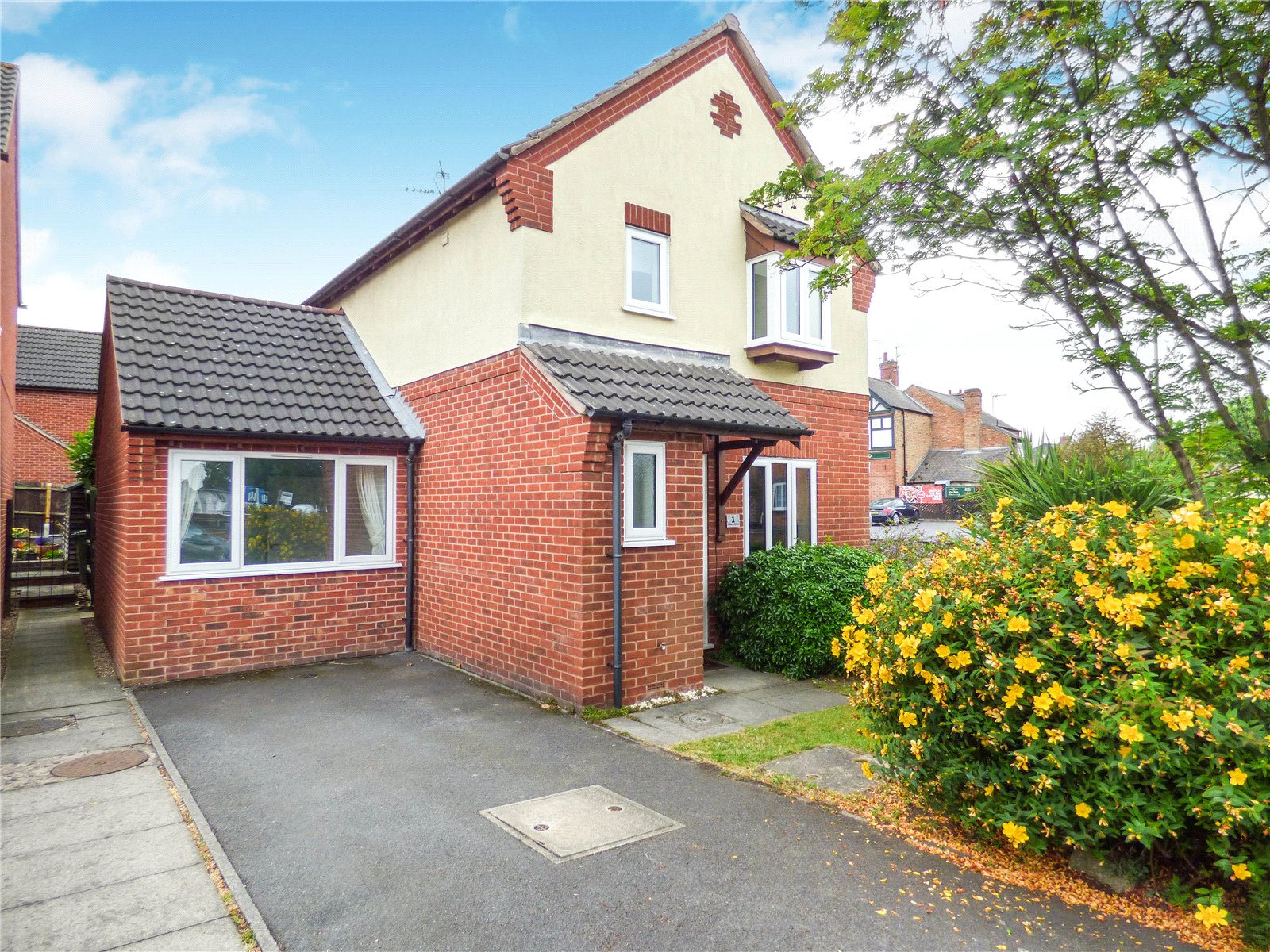 3 Bedroom House In Whetstone Leicester