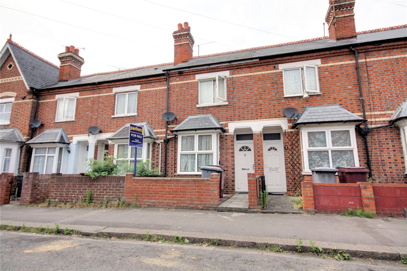 Parkers Reading 2 Bedroom House For Sale In Filey Road Reading
