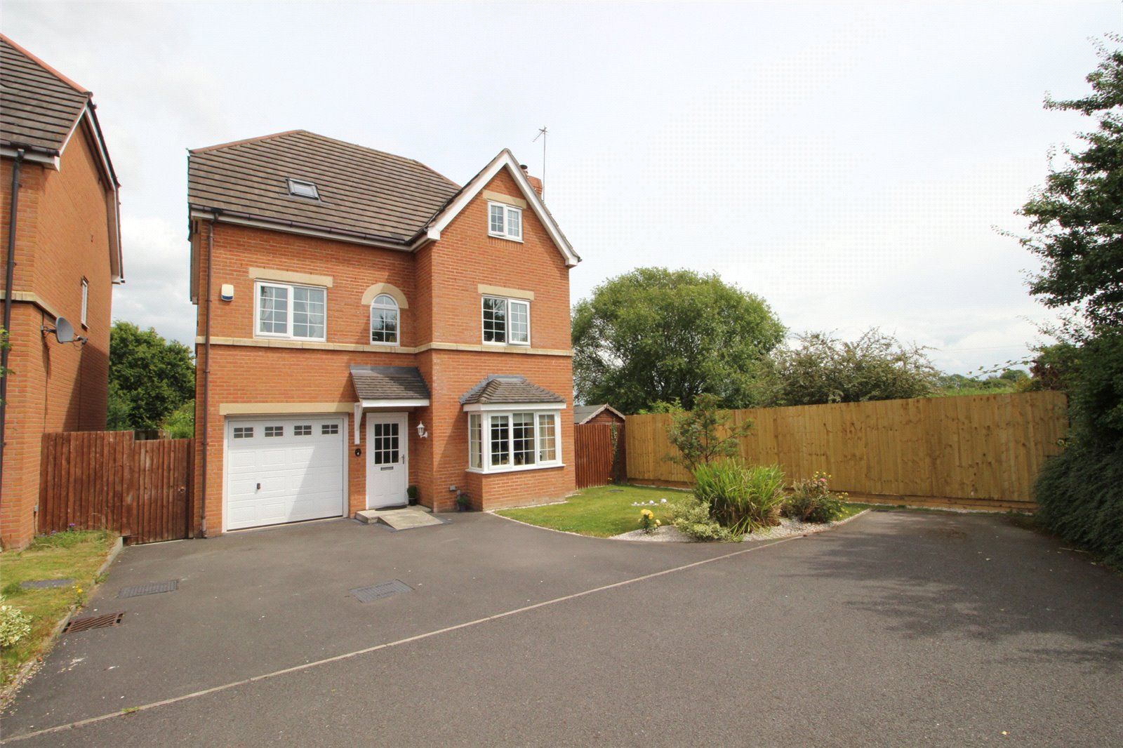 Whitegates Wrexham 4 bedroom House SSTC in Churchlea, Rhosrobin, Wrexham