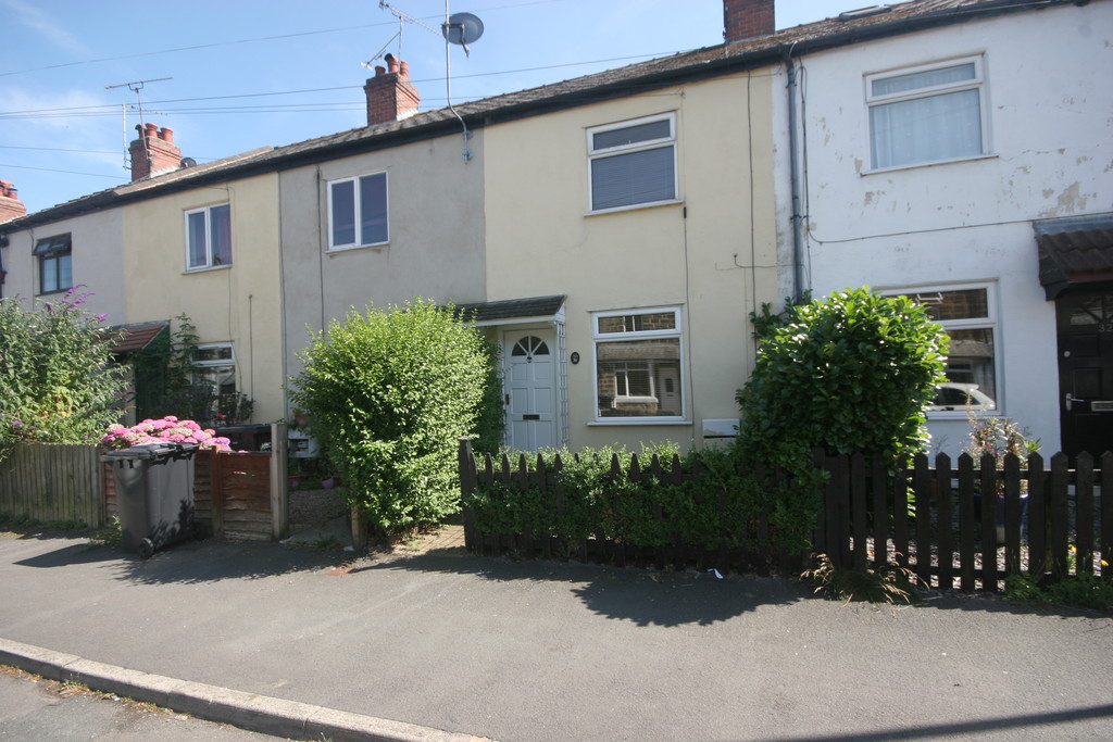 martin-co-harrogate-2-bedroom-terraced-house-let-agreed-in-willow