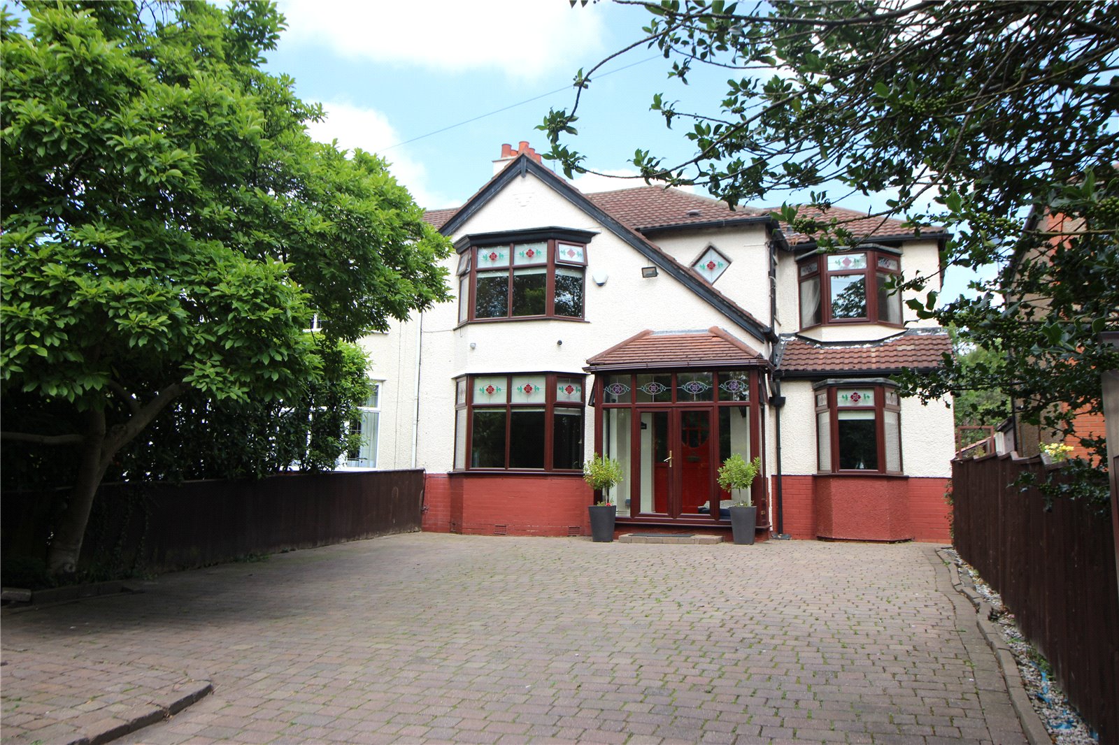 Whitegates Huyton 3 bedroom House For Sale in Roby Road, Huyton, Liverpool