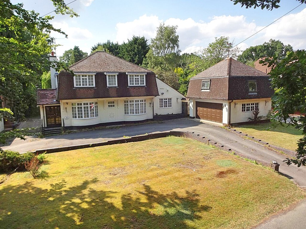 Hyde Lane, Danbury Martin & Co