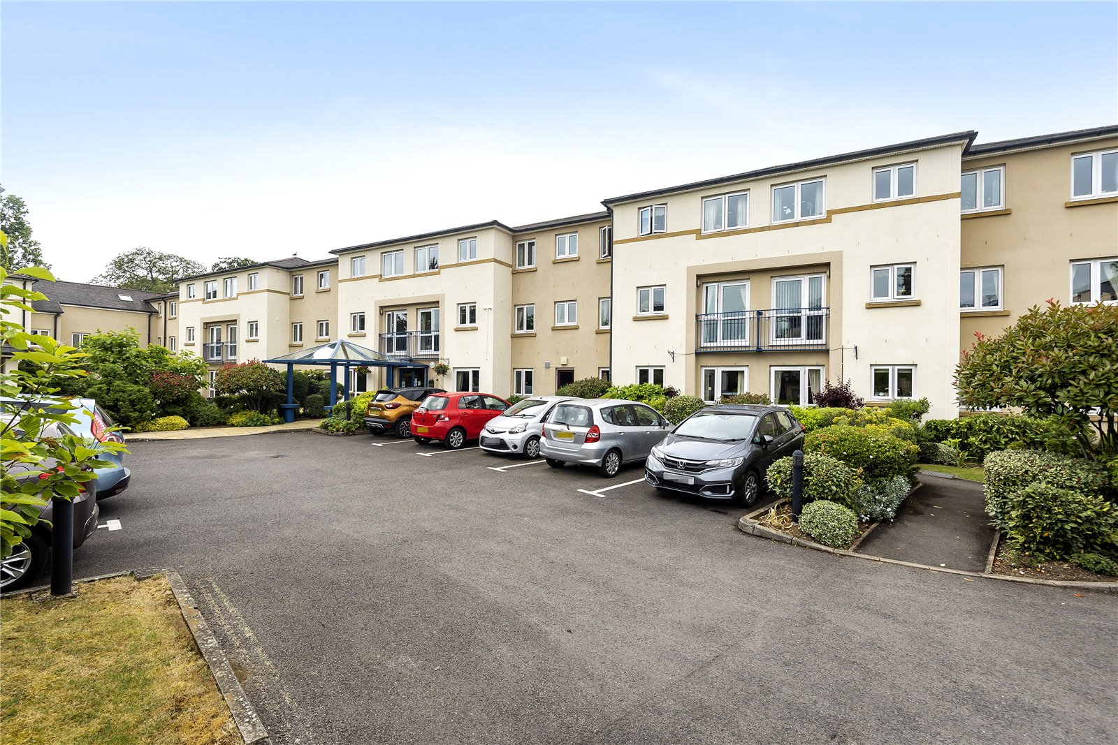 CJ Hole Cheltenham 2 bedroom Flat For Sale in Lefroy Court, Talbot Road, Lansdown