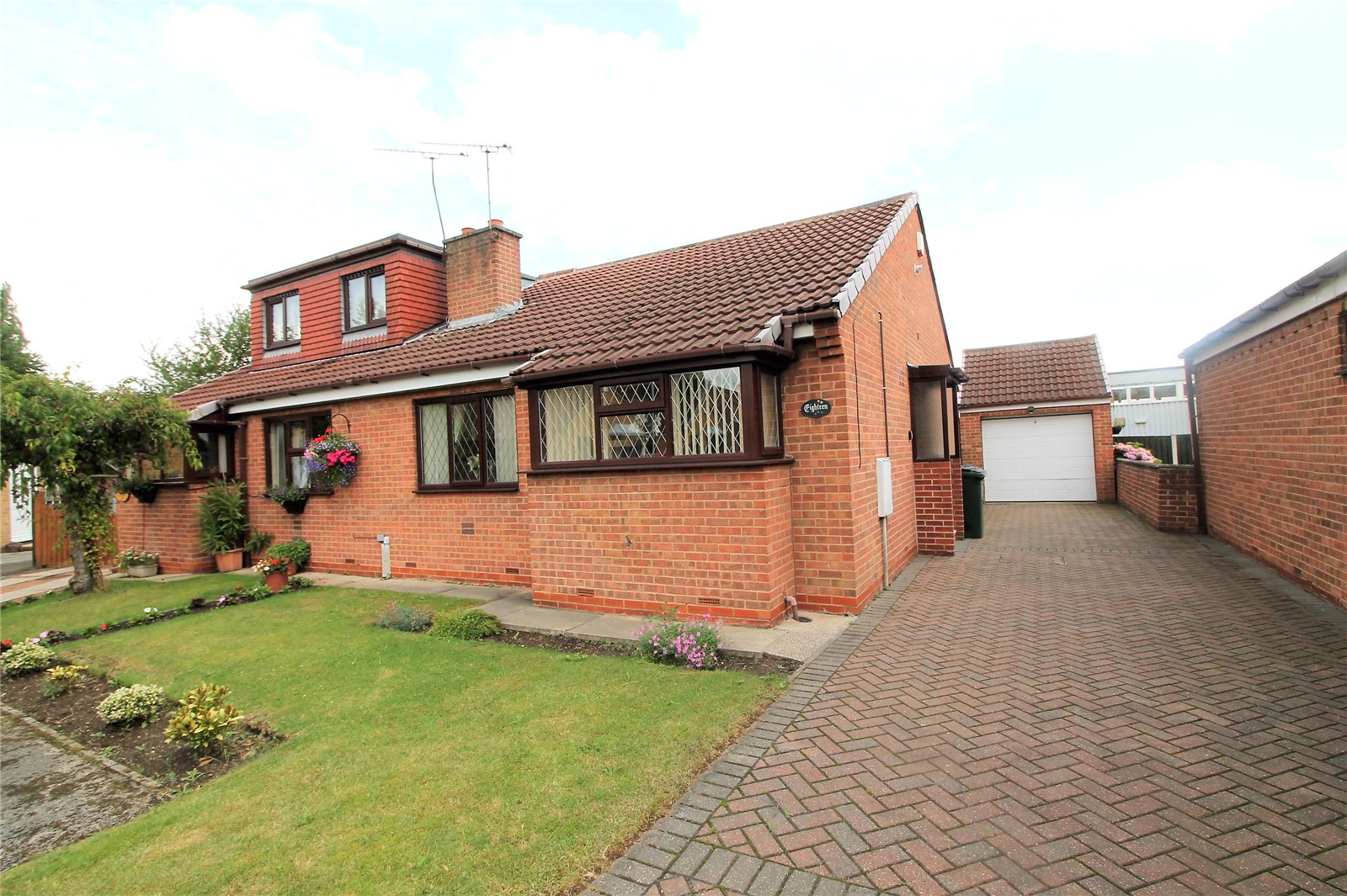 Whitegates Barnsley 2 bedroom Bungalow Let Agreed in Ivy Farm Close