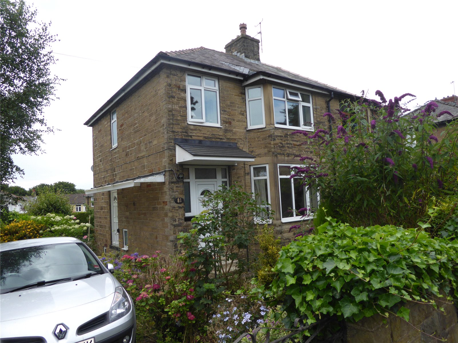 Whitegates Halifax 3 bedroom House For Sale in Beechwood Road