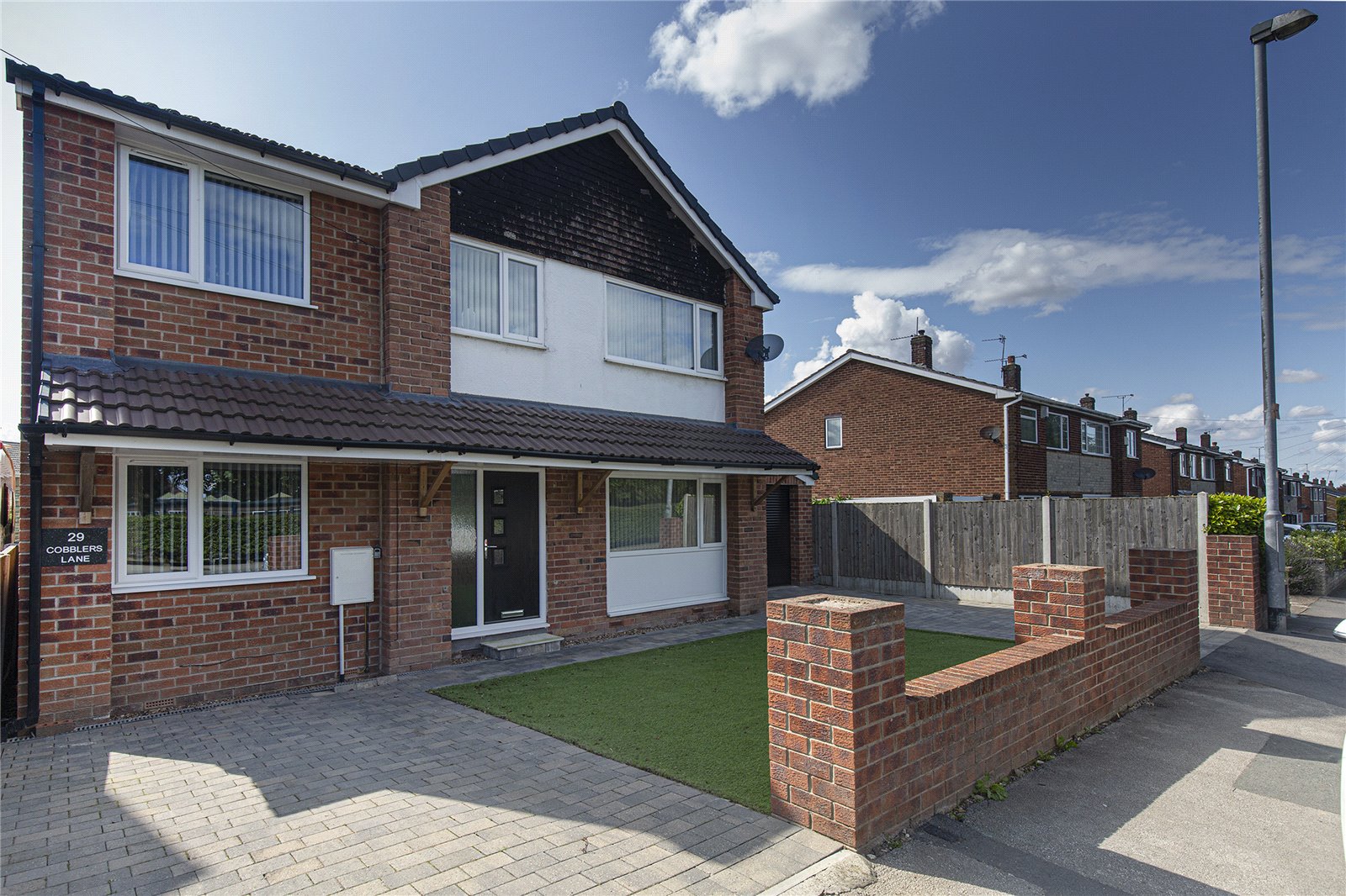 Whitegates Pontefract 4 bedroom House SSTC in Cobblers Lane, Pontefract