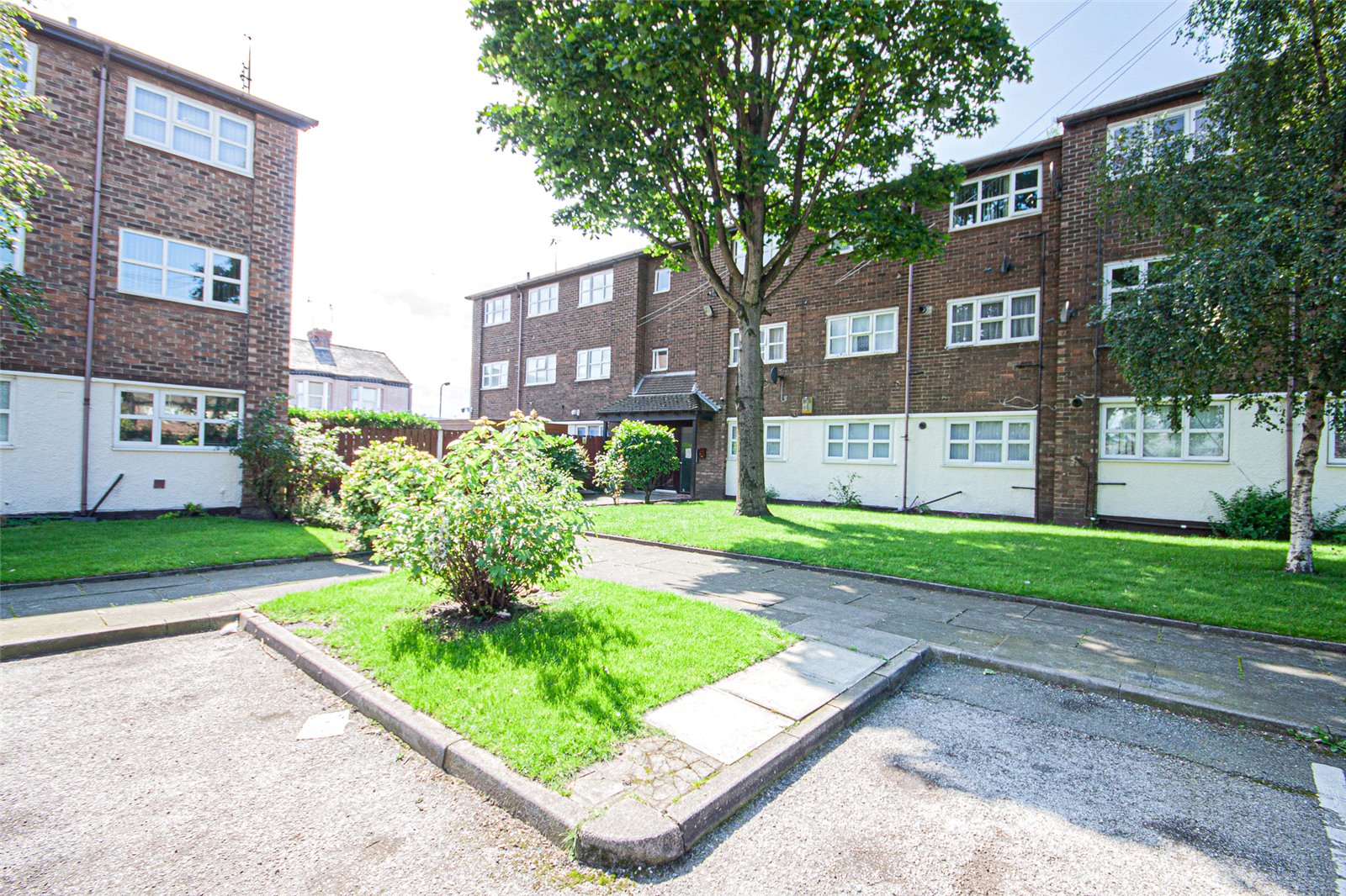 Whitegates Bootle 2 bedroom Flat To Let in Halidon Court Bootle Merseyside