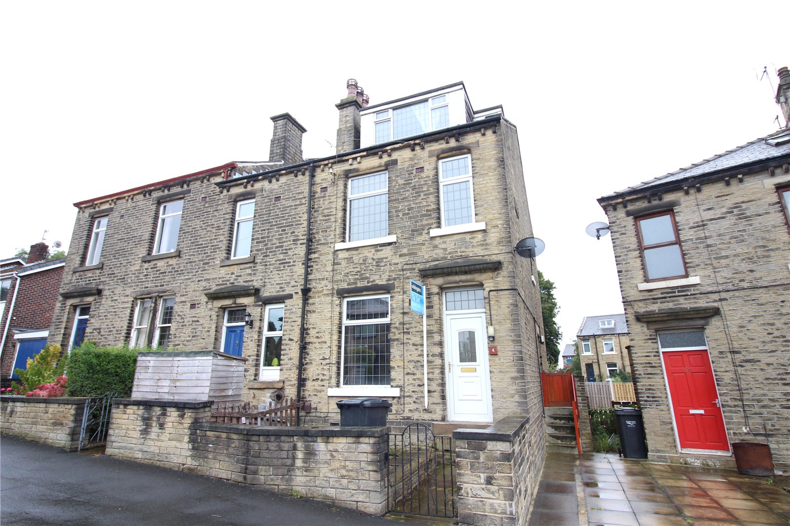 Whitegates Brighouse 3 bedroom House Let Agreed in Victoria Avenue