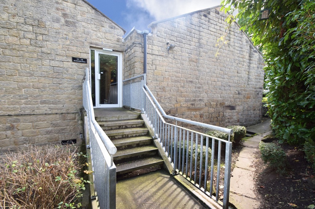 Martin & Co Thackley 2 bedroom Flat SSTC in Brackendale Mews, Thackley