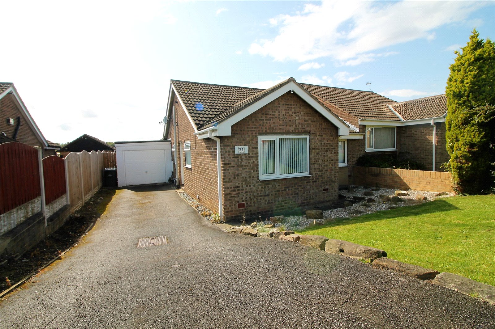 Whitegates Barnsley 3 bedroom Bungalow For Sale in Capri Court, Darfield