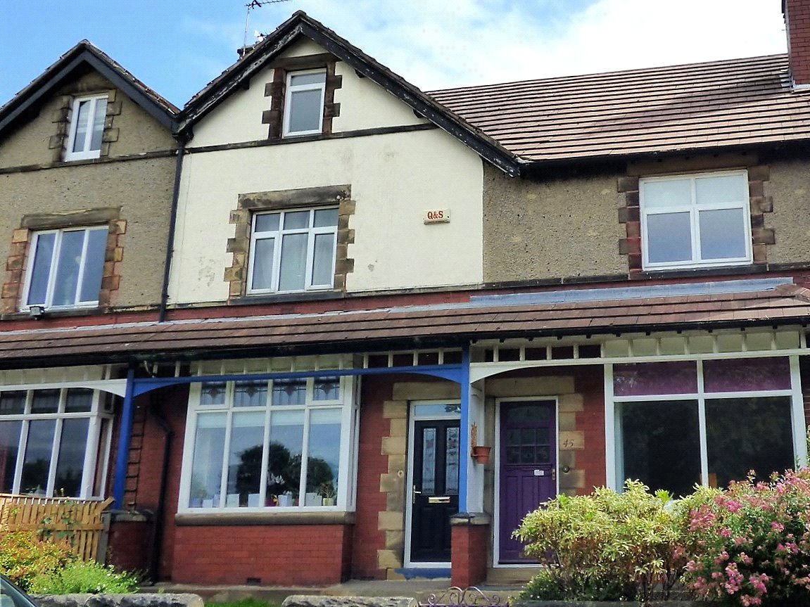 Whitegates Cleckheaton 3 bedroom House SSTC in Park View, Cleckheaton