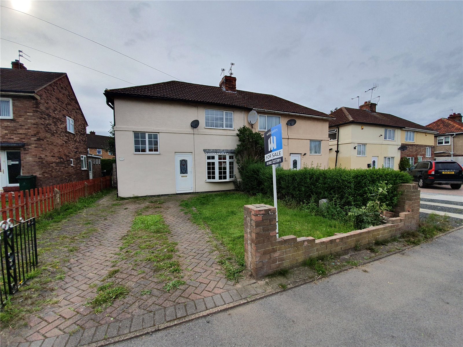 Whitegates Doncaster 3 bedroom House For Sale in Broadway, Dunscroft