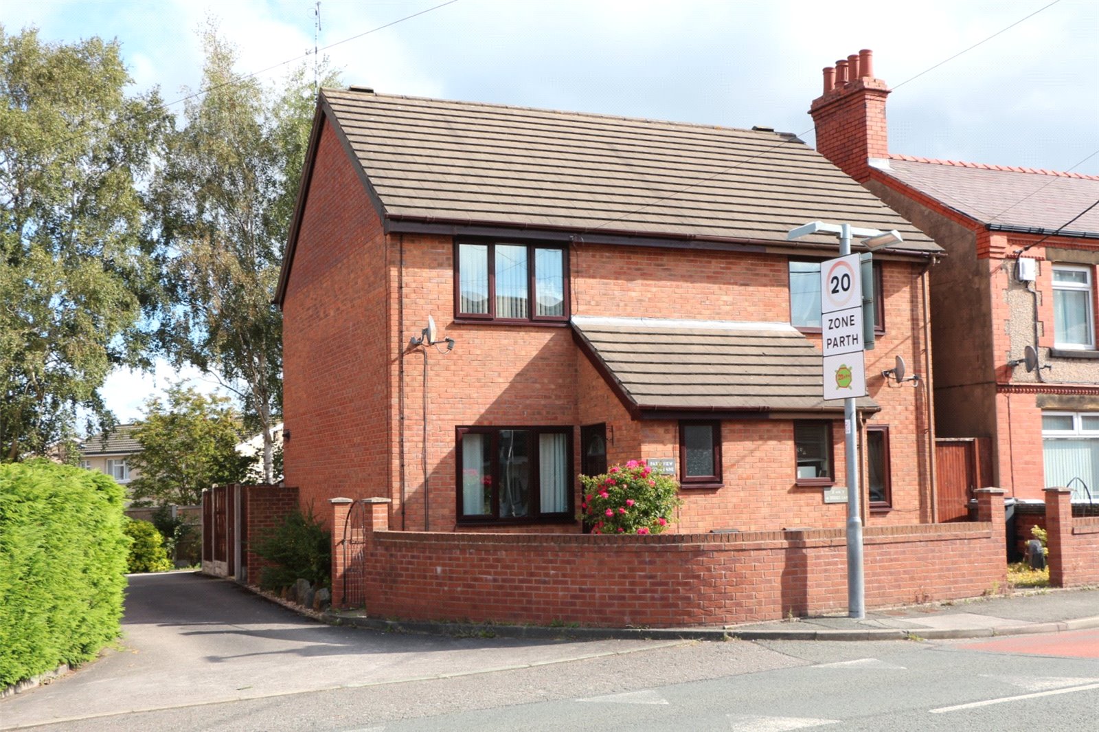Whitegates Wrexham 2 bedroom House For Sale in Dodds Lane, Gwersyllt