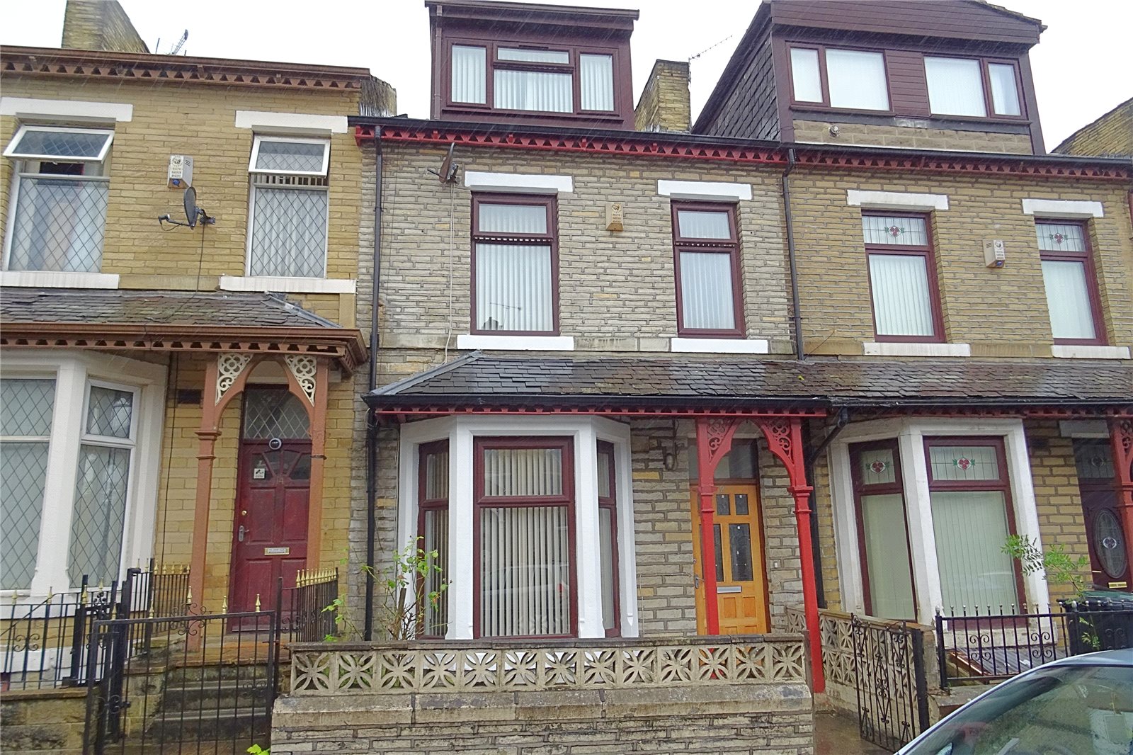 Whitegates Bradford 4 bedroom House For Sale in Grantham Terrace