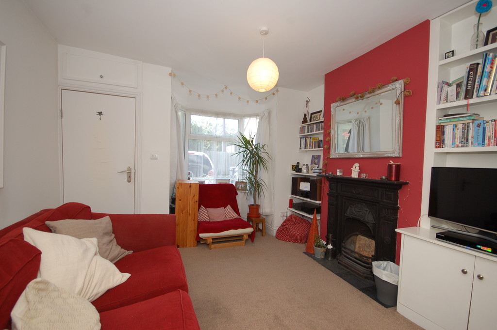 Martin Co Uckfield 3 Bedroom Terraced House To Let In