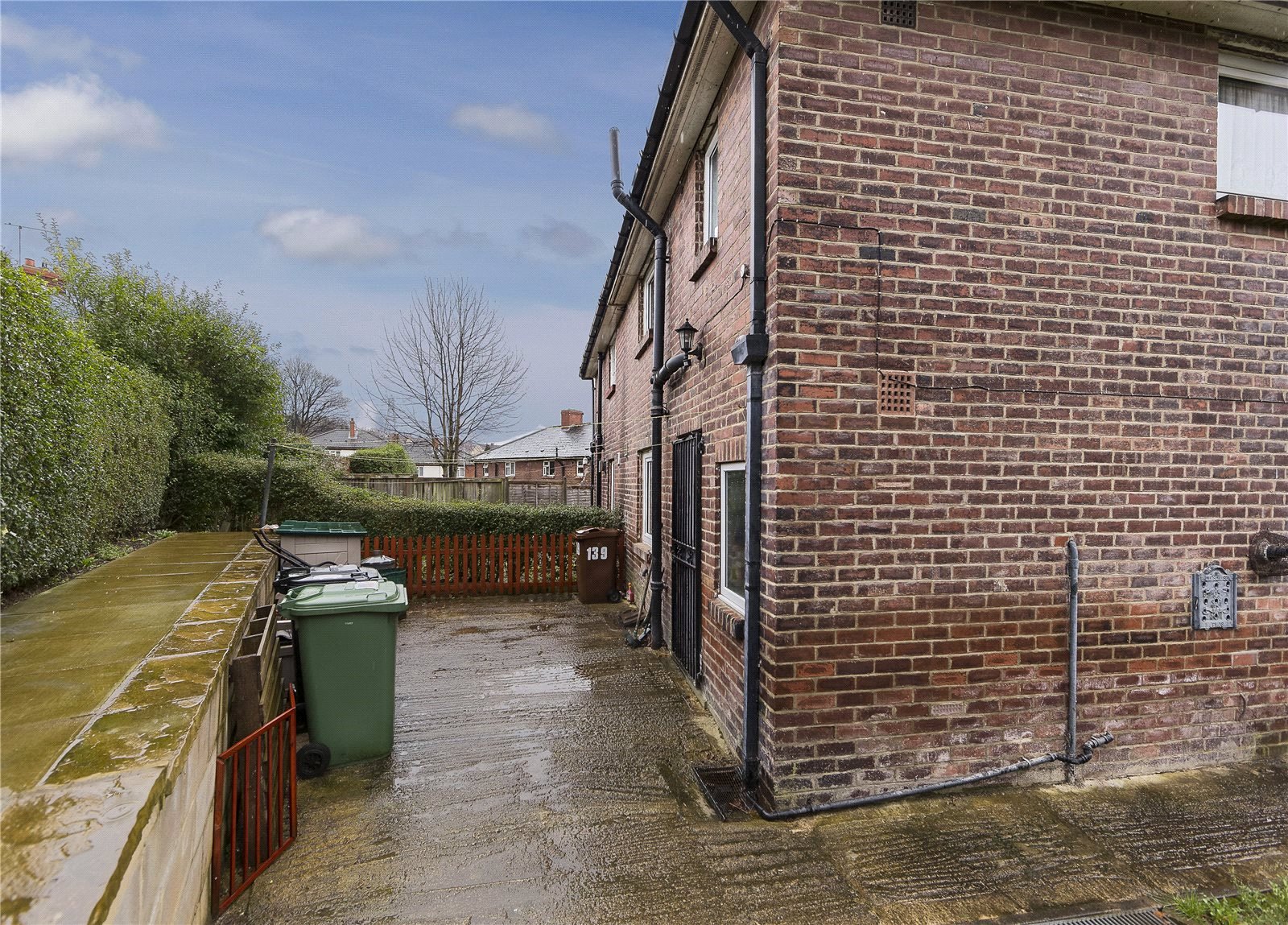 Whitegates Bramley 3 bedroom House SSTC in Henconner Lane, Bramley, Leeds