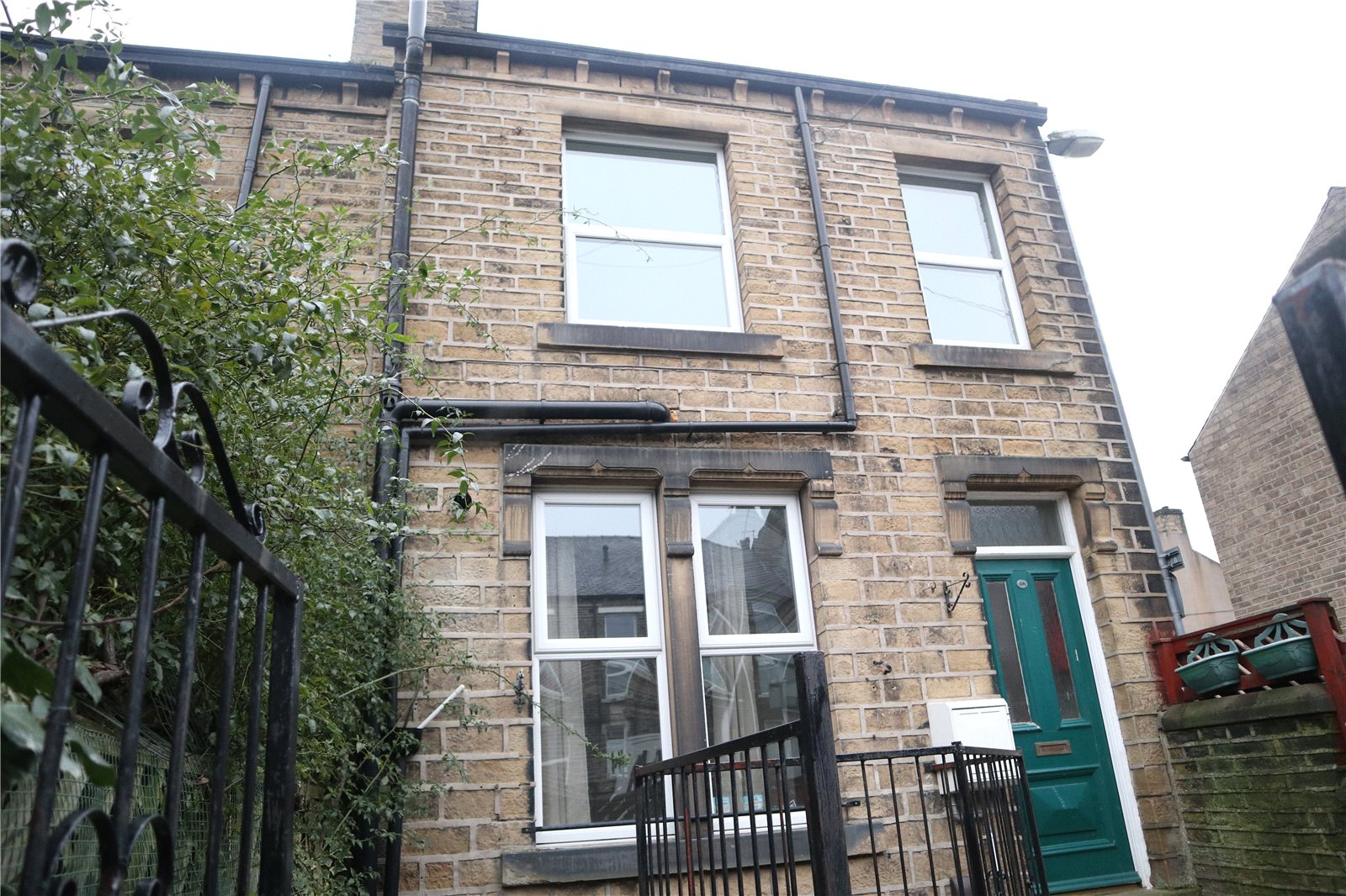 May Street, Crosland Moor, Huddersfield Whitegates