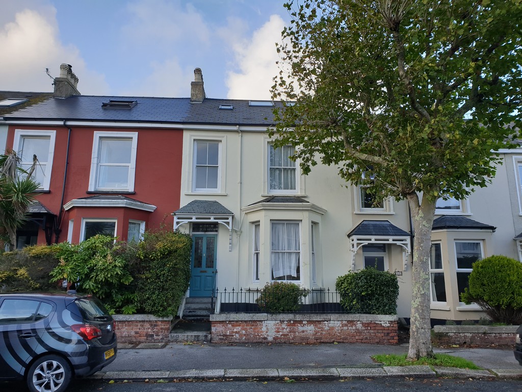 Martin & Co Falmouth 6 bedroom Terraced House Let in Marlborough Road