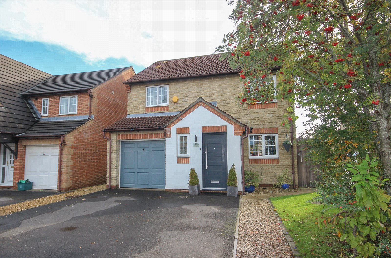 Cj Hole Bradley Stoke 4 Bedroom House For Sale In The Bluebells