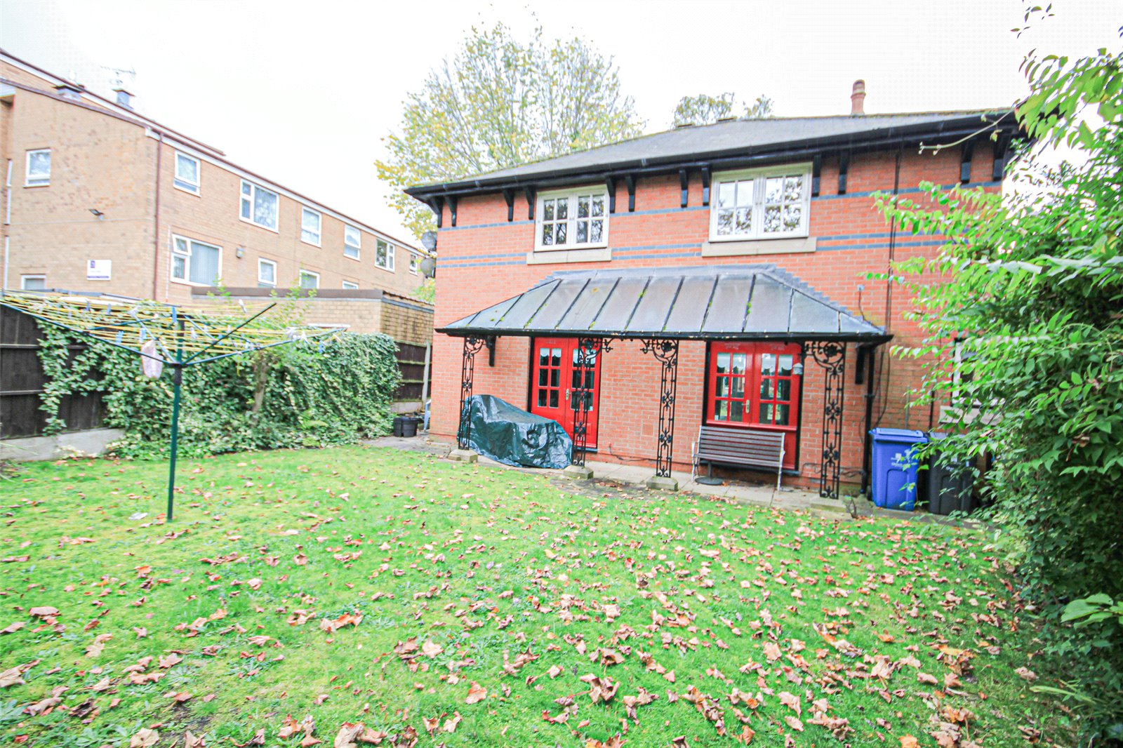 Whitegates Walton Vale 2 bedroom Flat For Sale in Glovers Court, North
