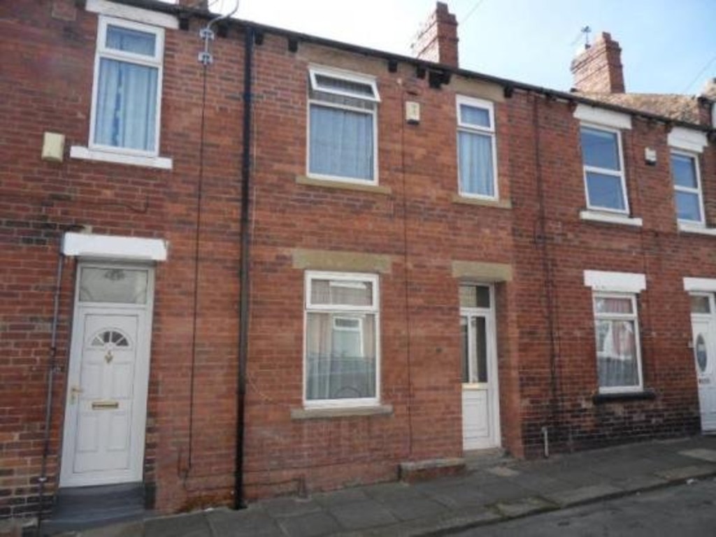 Martin & Co Wakefield 3 bedroom Terraced House Let in Princess Street