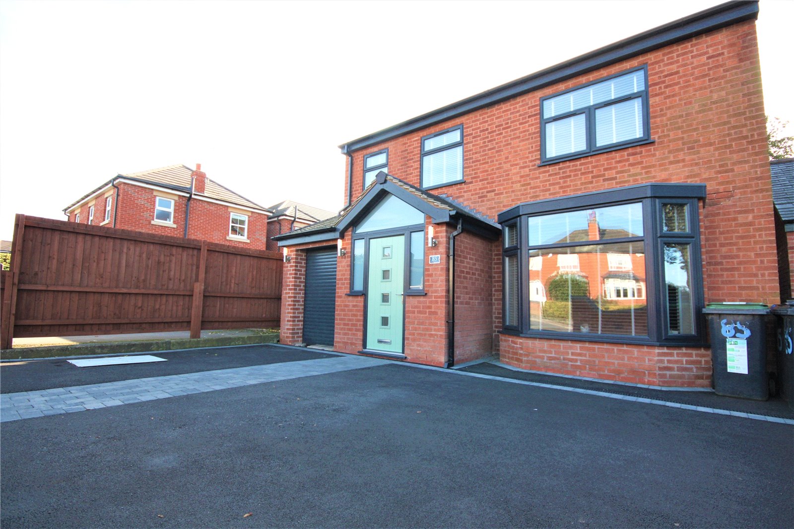 Whitegates Beeston 6 bedroom House For Sale in Hickings Lane