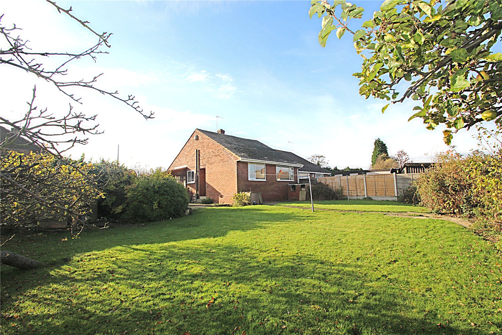 Whitegates Hemsworth 2 bedroom Bungalow SSTC in Whin Close, Hemsworth