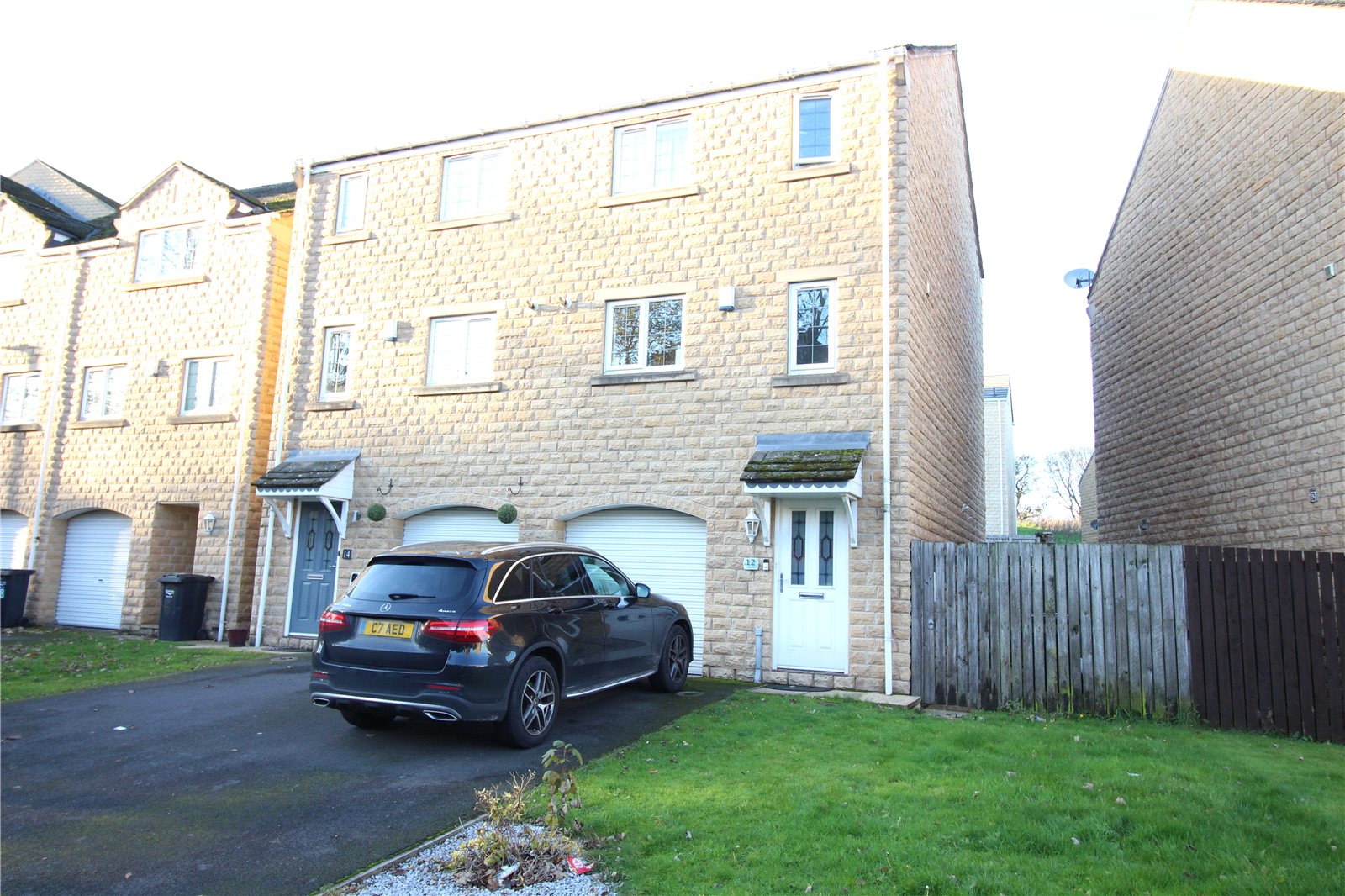 Whitegates Brighouse 4 bedroom House For Sale in Spout Hill, Rastrick