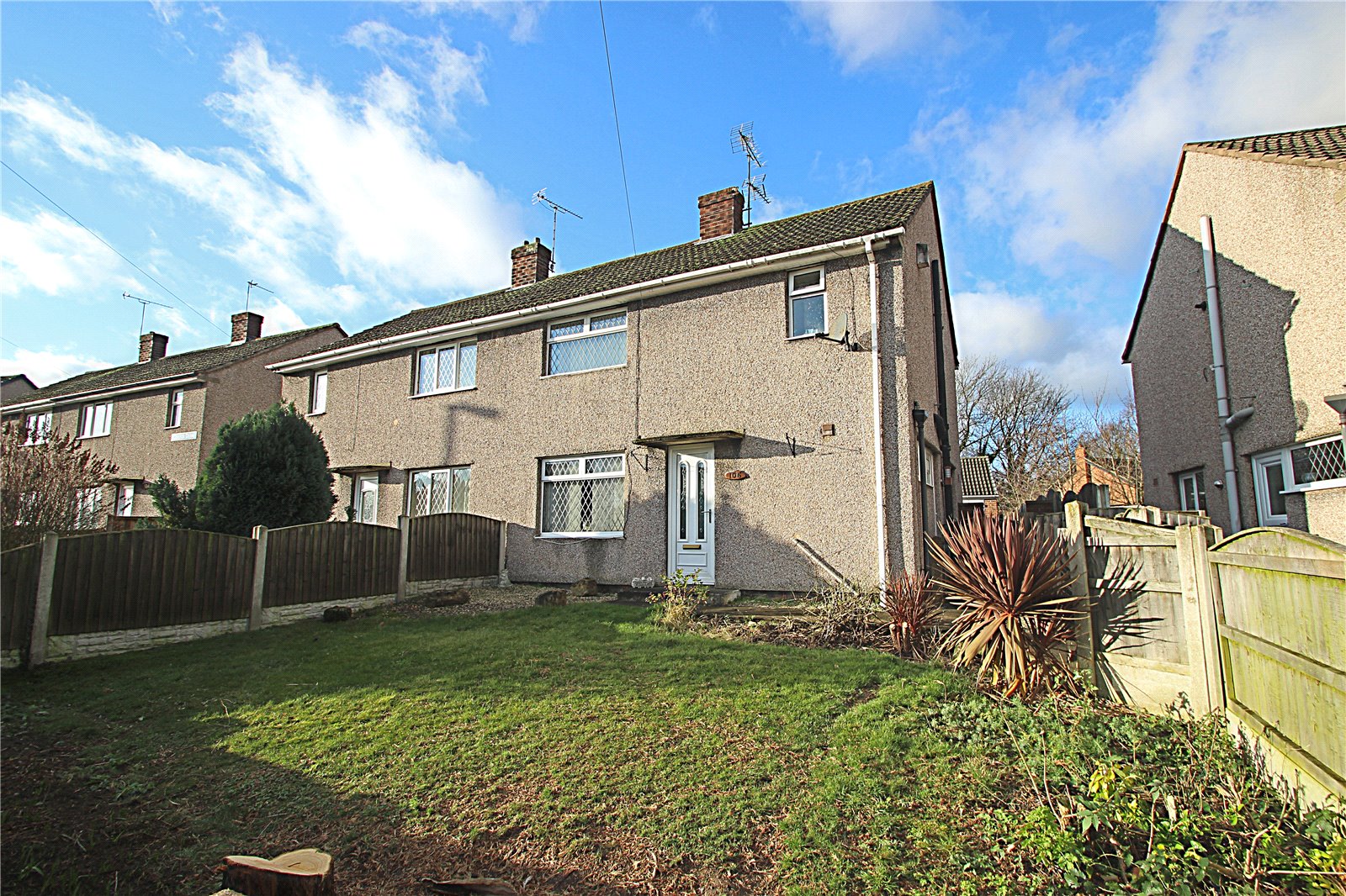 Whitegates Hemsworth 3 bedroom House For Sale in Church View, South