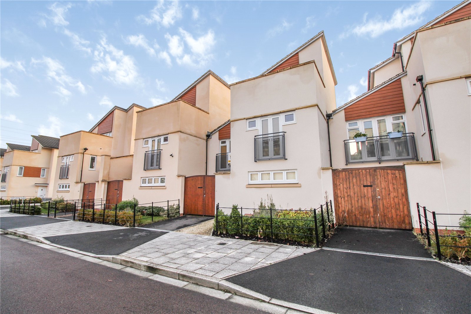 Whitegates Leicester 3 bedroom House For Sale in Watkin Road, Leicester