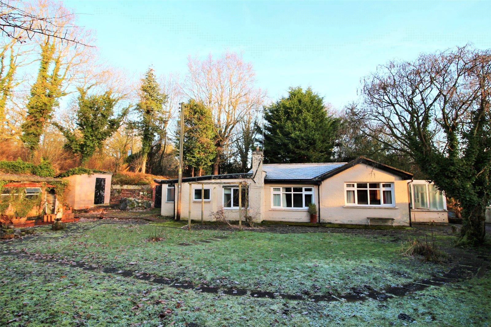 Whitegates Wrexham 2 bedroom Bungalow SSTC in Tower Hill, Acrefair, Wrexham