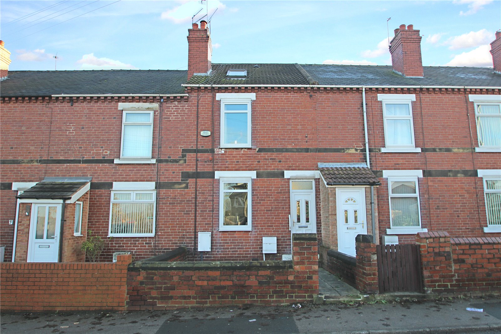 Whitegates Hemsworth 3 bedroom House For Sale in Mill Lane, South