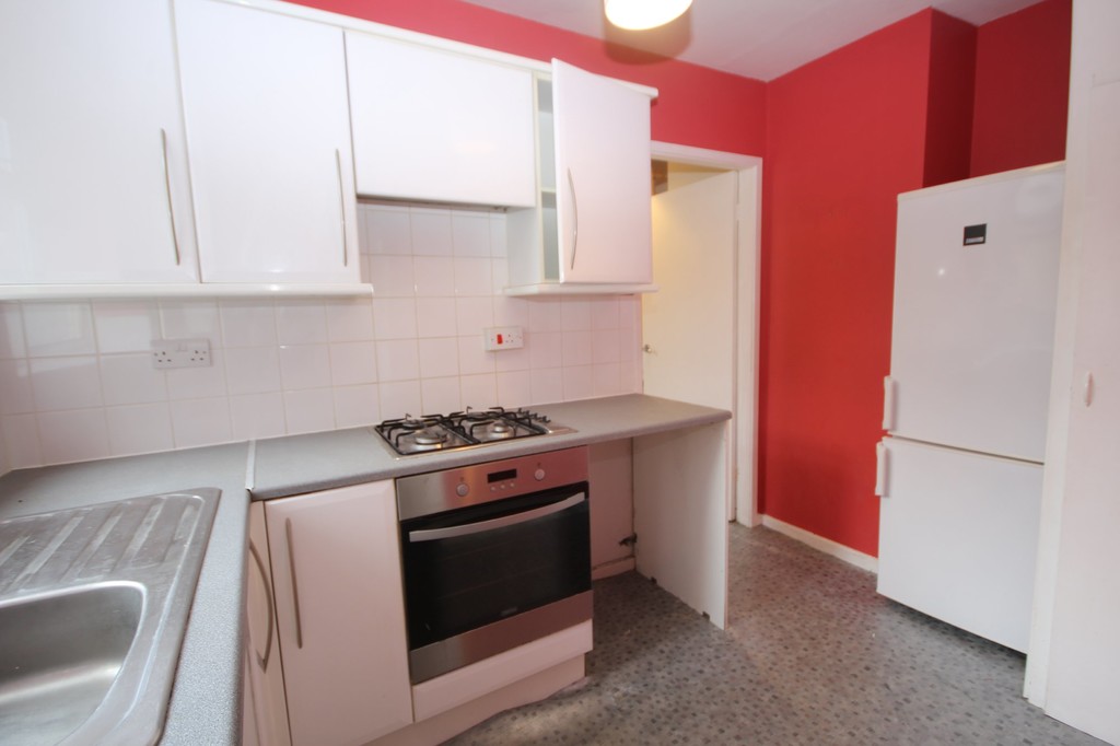 Martin & Co Whitley Bay 2 bedroom Flat Let in Whitley Road, Whitley Bay